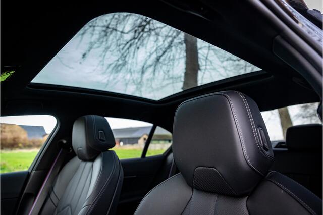 BMW i5 xDrive40 84 kWh 4WD M Sport Pro Panorama 20" HUD ACC Trekhaak