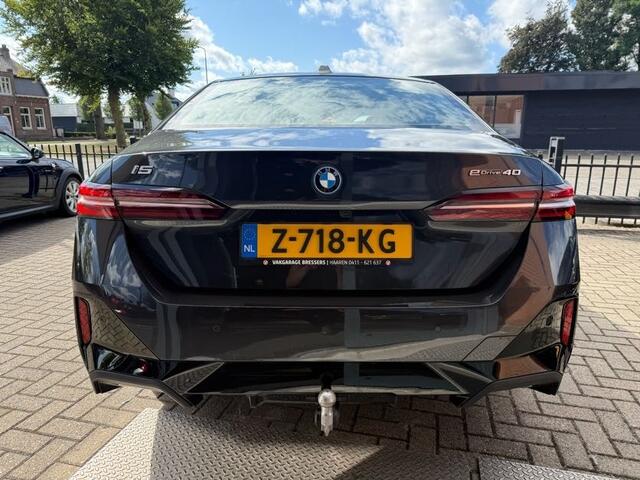BMW i5 eDrive40 84 kWh M-Sport edition - M Sportpakket - Driving Ass Pl