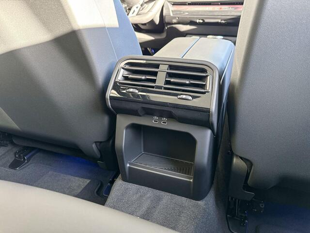 BMW i5 Touring eDrive40 M Sportpakket Pro / Innovation Pack / Travel Pack