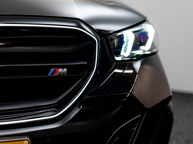 BMW i5 M60 xDrive M-Performance Carbon parts | BTW | 1e eigenaar | 600PK
