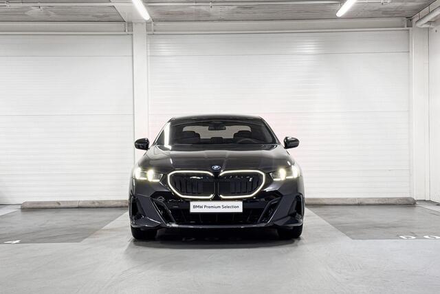 BMW i5 eDrive40 | M-Sport Pro | Travel Pack | Driving Assistant | Harman/Kardon | Comfort Access