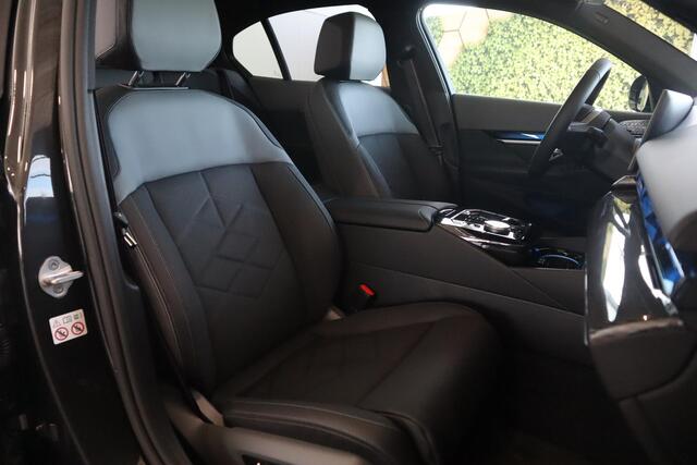 BMW i5 Sedan M60 xDrive M Sportpakket Pro | Innovation Pack | Travel Pack | Comfort Pack | Driving Assistant Professional