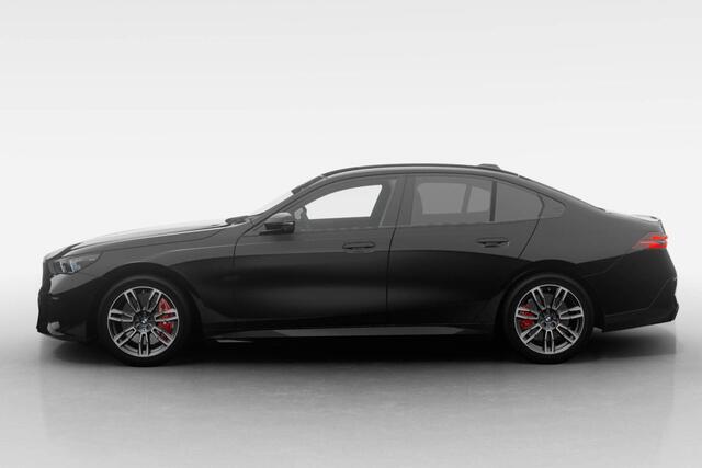 BMW i5 Sedan eDrive40 M Sport Edition | M Sport Pro | Innovation Pack | Travel Pack | Comfort Pack | Showroomvoordeel