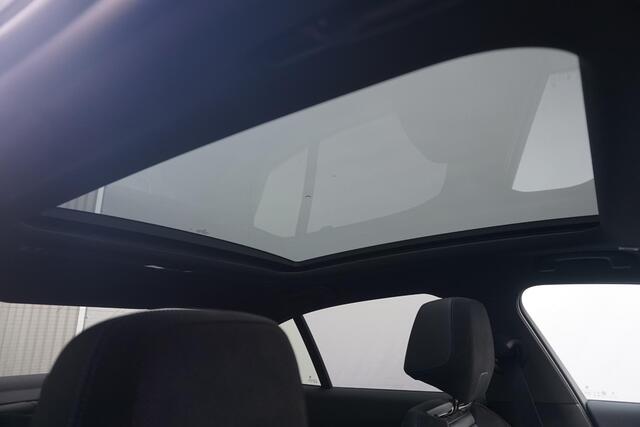 BMW i5 xDrive40 M Sportpakket 19'' / Panoramadak / Harman Kardon / Parking Assistant Plus / Trekhaak