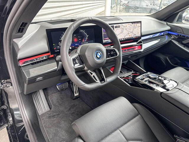 BMW i5 Touring eDrive40