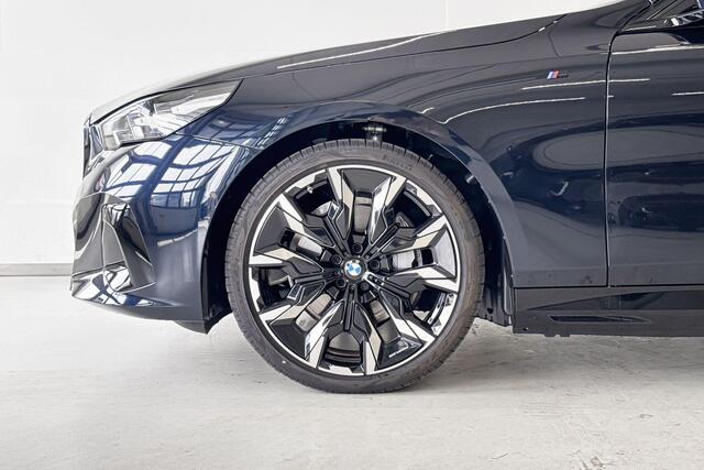 BMW i5 Sedan eDrive40 M Sport Edition