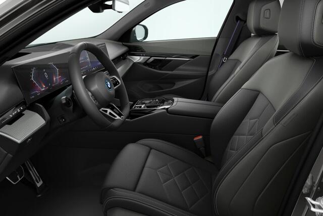 BMW i5 Sedan eDrive40 M Sport Edition 84 kWh | M Sportpakket Pro | Innovation Pack | Travel Pack | Comfort Pack