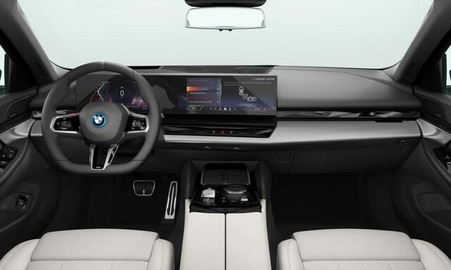 BMW i5 Sedan eDrive40 | M Sportpakket Pro | Innovation Pack | Trekhaak