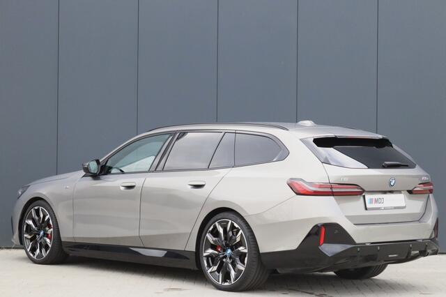 BMW i5 Touring M60 xDrive 601PK Bowers & Wilkens Trekhaak 21 inch -VOL-