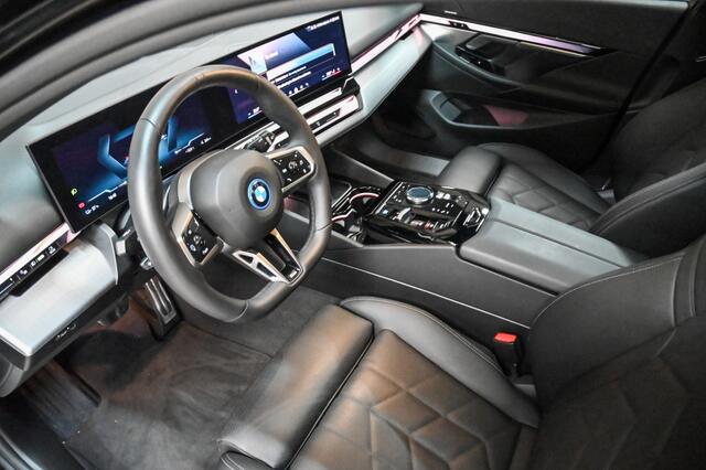 BMW i5 Touring 40 xDrive | M-Sport PRO | HUD | PANO | HARMAN KARDON | STOELVERW