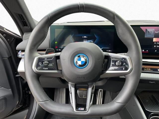 BMW i5 Touring eDrive40 M Sport Edition 84 kWh / Bowers&Wilkins / HUD / ACC
