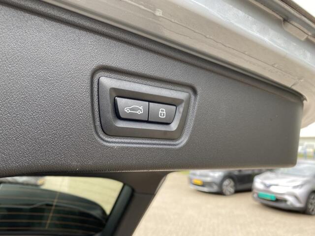 BMW i5 Touring M60 xDrive 84 kWh