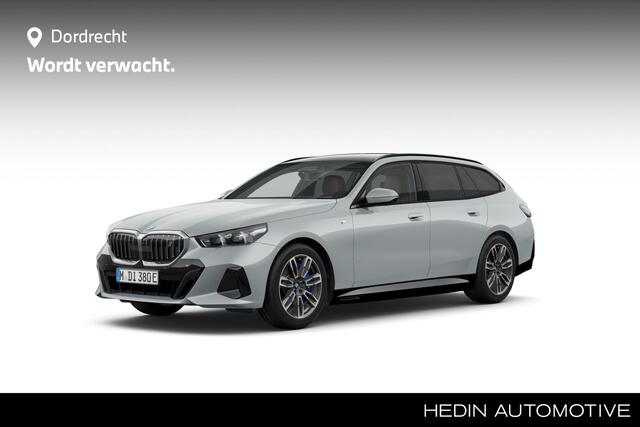 BMW i5 Touring eDrive40 84 kWh | M-Sport | 19" | CoPilot | Panoramadak | Trekhaak | Ventilatiestoelen | Bowers & Wilkins