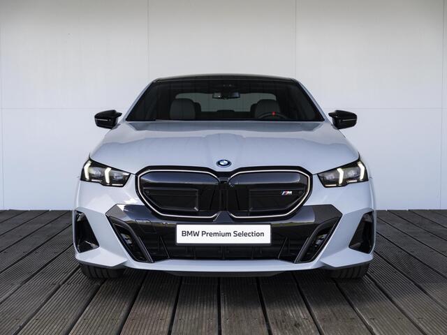 BMW i5 M60 | M Sportpakket Pro | Equipment Pack Pro | Travel Pack | Comfort Pack | Showroom Selection