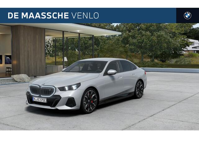 BMW i5 eDrive40 M Sport / Bowers & Wilkins / Adaptieve LED / Comfort Access / Stoelventilatie / Parking Assistant Plus / Comfortstoelen