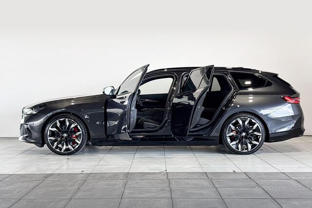 BMW i5 Touring eDrive40 M Sport Edition | Huisselectie