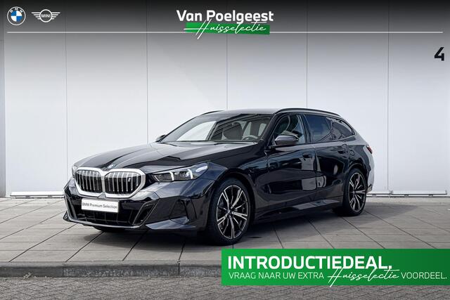 BMW i5 Touring eDrive40 M Sport Edition Panoramadak | Travel Pack | Adaptieve LED | 20 '' | Harman Kardon | Comfort Stoelen | Huisselectie