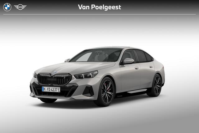 BMW i5 Sedan eDrive40 M Sport Edition 84 kWh | M Sportpakket Pro | Innovation Pack | Travel Pack | Comfort Pack | Trekhaak