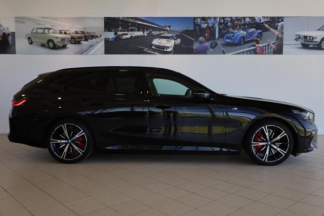BMW i5 Touring eDrive40 | M Sportpakket Pro | Comfortstoelen | Bowers & Wilkins Sound System | Driving Assistant Professional | Elektr. Trekhaak