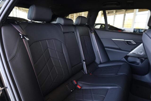 BMW i5 Touring eDrive40 | M Sportpakket Pro | Comfortstoelen | Bowers & Wilkins Sound System | Driving Assistant Professional | Elektr. Trekhaak