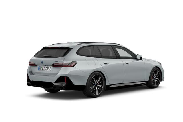 BMW i5 Touring eDrive40 M Sport Edition 84 kWh | M Sportpakket Pro | Innovation Pack | Travel Pack | Comfort Pack