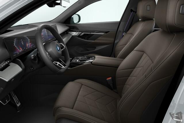 BMW i5 Touring eDrive40 M Sport Edition 84 kWh | M Sportpakket Pro | Innovation Pack | Travel Pack | Comfort Pack