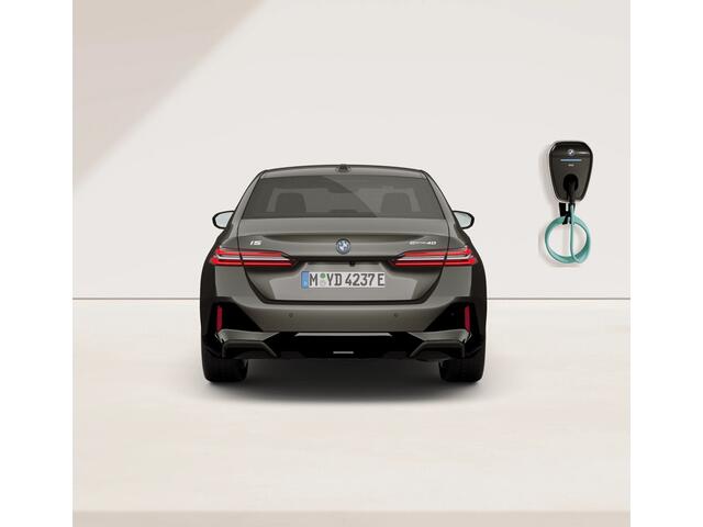 BMW i5 eDrive40 - M-Sport - Active Cruise Control - Harman Kardon