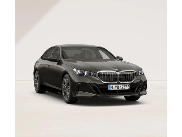 BMW i5 eDrive40 - M-Sport - Active Cruise Control - Harman Kardon