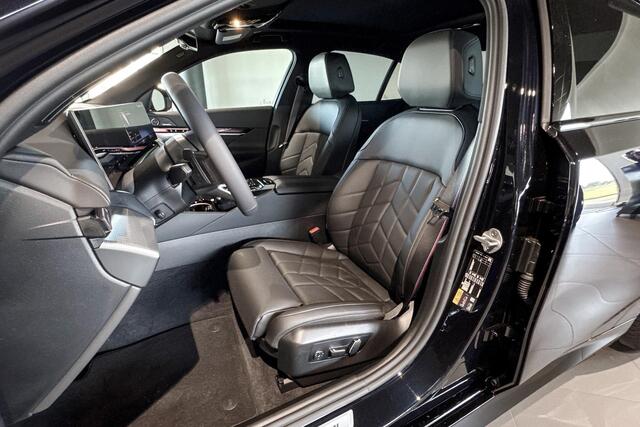BMW i5 Sedan eDrive40 M Sport Edition 84 kWh | M Sport Pro | Glazen Panoramadak | Harman Kardon | Iconic Glow | Comfort Access |