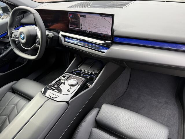 BMW i5 eDrive40 84 kWh, Edition-Sport | Camera | Navi & CarPlay