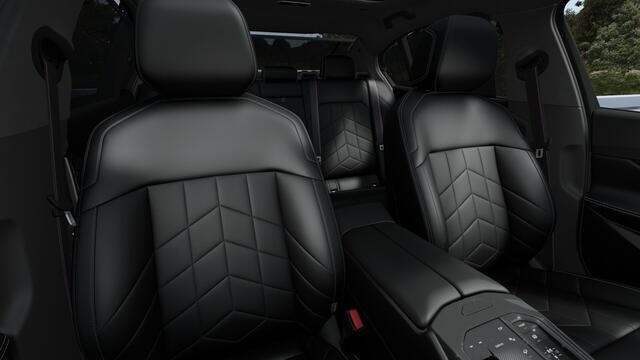BMW i5 eDrive40 M Sport / Panoramadak / Trekhaak / Comfortstoelen / Bowers & Wilkins / Parking Assistant Plus / Adaptieve LED / Stuurverwarming