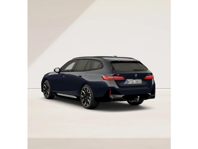 BMW i5 Touring xDrive40 M-Sport Pro - Full-Option - Adaptief M Onderstel Prof