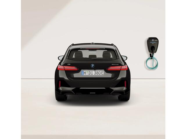 BMW i5 Touring eDrive40 M-Sport - Head-Up - ACC - Adaptive LED