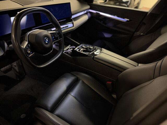 BMW i5 Touring eDrive40 Business Edition 84 kWh | SOH 96% | Pano | BTW |