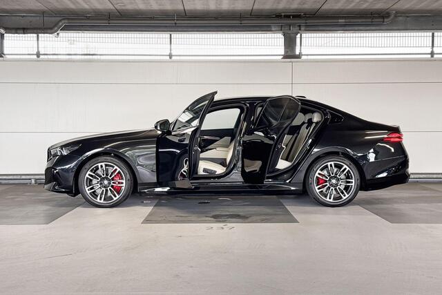 BMW i5 Sedan xDrive40 84 kWh