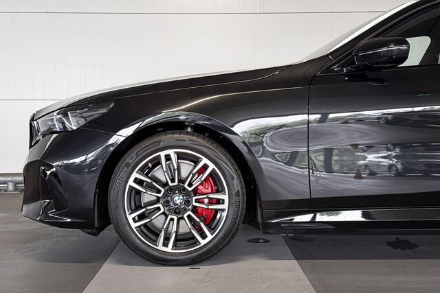BMW i5 Sedan xDrive40 84 kWh