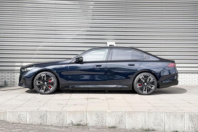BMW i5 M60 xDrive 84 kWh