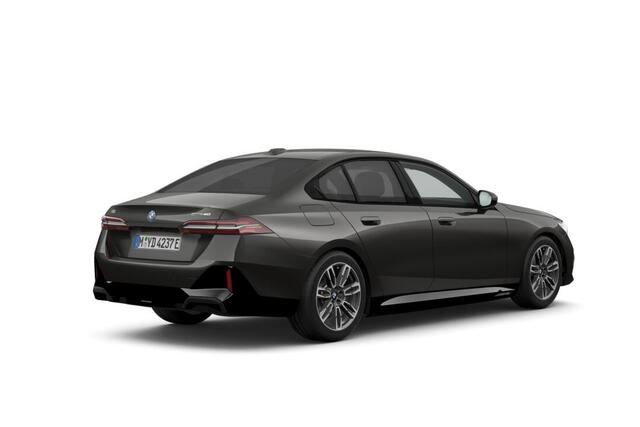 BMW i5 Sedan eDrive40 M Sport Edition 84 kWh | M Sportpakket | Travel Pack | Comfort Pack | ElectricDeals
