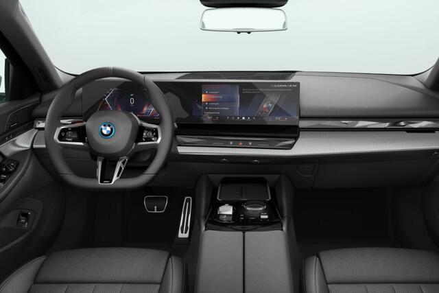 BMW i5 Sedan eDrive40 M Sport Edition 84 kWh | M Sportpakket | Travel Pack | ElectricDeals