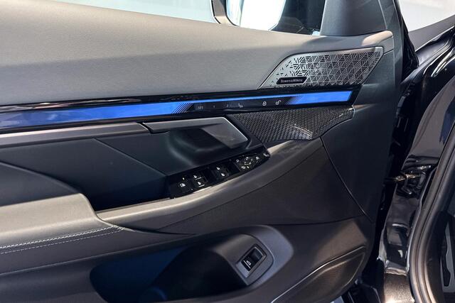 BMW i5 M60 xDrive 84 kWh | M Sport Pro | Glazen Panoramadak | Stoelventilatie | Bowers & Wilkins | Trekhaak |