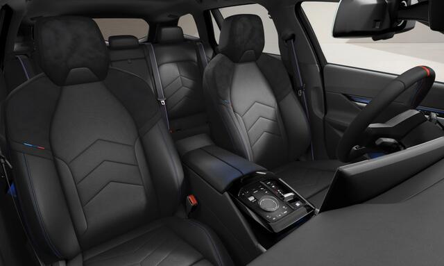 BMW i5 Touring M60 xDrive - Pano - Head-up - Adaptief Onderstel Prof