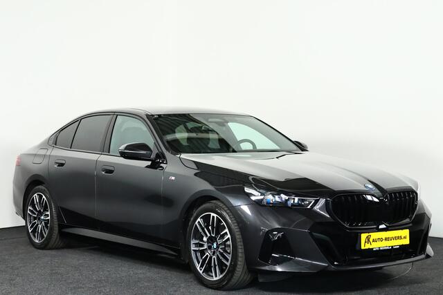 BMW i5 eDrive40 M Sport Edition 84 kWh Navi / ACC / HUD / H&K / Memory / Panorama