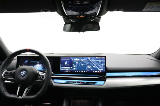 BMW i5 M60 xDrive | M-SPORT PRO | Pano | Bowers & Wilkins | Trekhaak