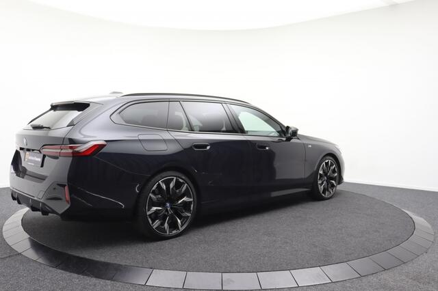 BMW i5 M60 xDrive | M-SPORT PRO | Pano | Bowers & Wilkins | Trekhaak