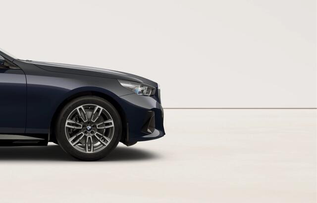 BMW i5 Touring eDrive40 - M-Sport - Comfortzetels - ACC - Head-up - Stuurwiel Verwarming – foto 9