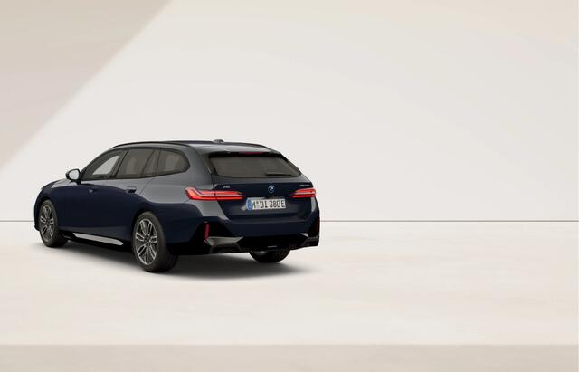 BMW i5 Touring eDrive40 - M-Sport - Comfortzetels - ACC - Head-up - Stuurwiel Verwarming – foto 10