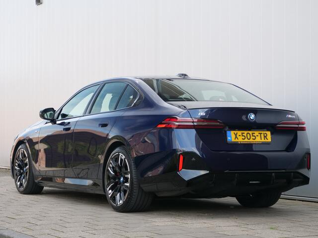 BMW i5 M60 xDrive 84 kWh 601 Pk Automaat M-sport pro / Navi / DAB / Apple Carplay / Camera / SOH 95,8% – foto 3