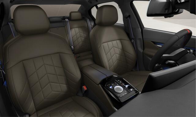 BMW i5 M60 xDrive - M-Sport Pro - Pano - Bowers & Wilkins - Stoelventilatie - ACC