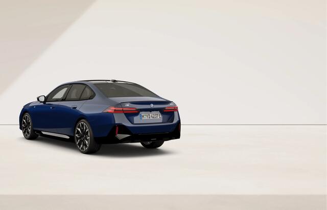 BMW i5 M60 xDrive - M-Sport Pro - Pano - Bowers & Wilkins - Stoelventilatie - ACC