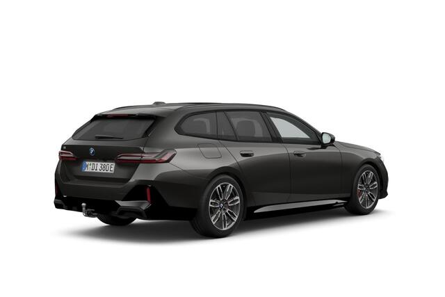 BMW i5 Touring eDrive40 | M-Sport Pro | Bowers & Wilkins | Innovation Pack | Travel Pack | Comfort Pack